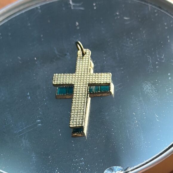 Vintage Green Enamel painted Gold Tone Cross Pendant - Picture 2 of 4